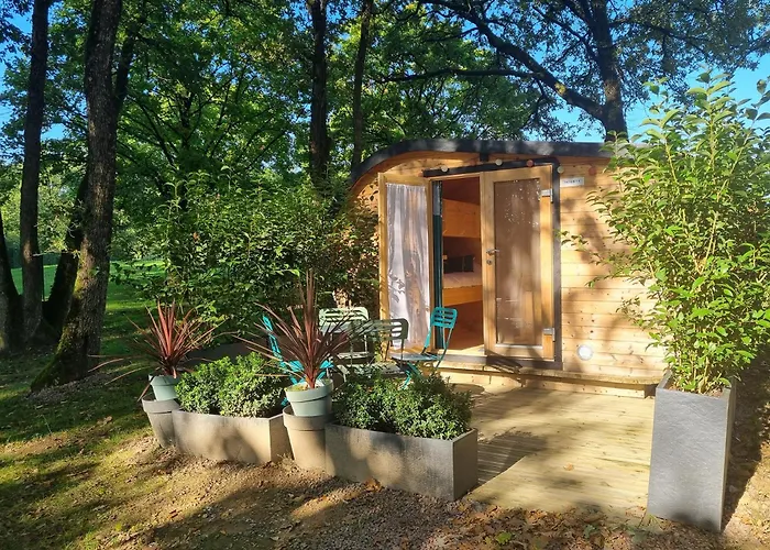 Parque de Campismo Nuit Insolite Dans Un Petit Hobbit En Bois