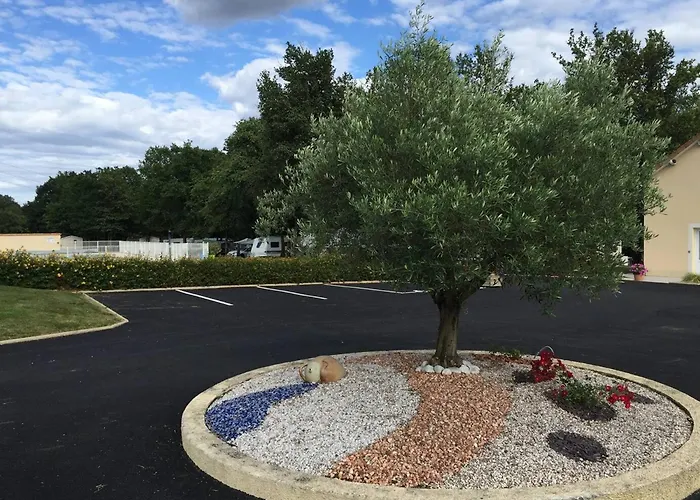 Parque de Campismo Nuit Insolite Dans Un Petit Hobbit En Bois