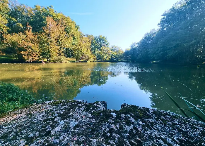 Parque de Campismo Nuit Insolite Dans Un Petit Hobbit En Bois *